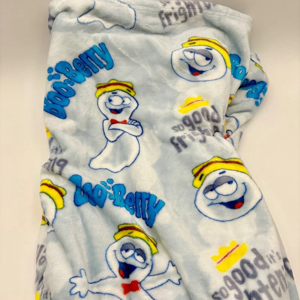 Boo Berry HALLOWEEN Oversized Plush Throw Blanket Cereal Monster Cartoon 60 x 70